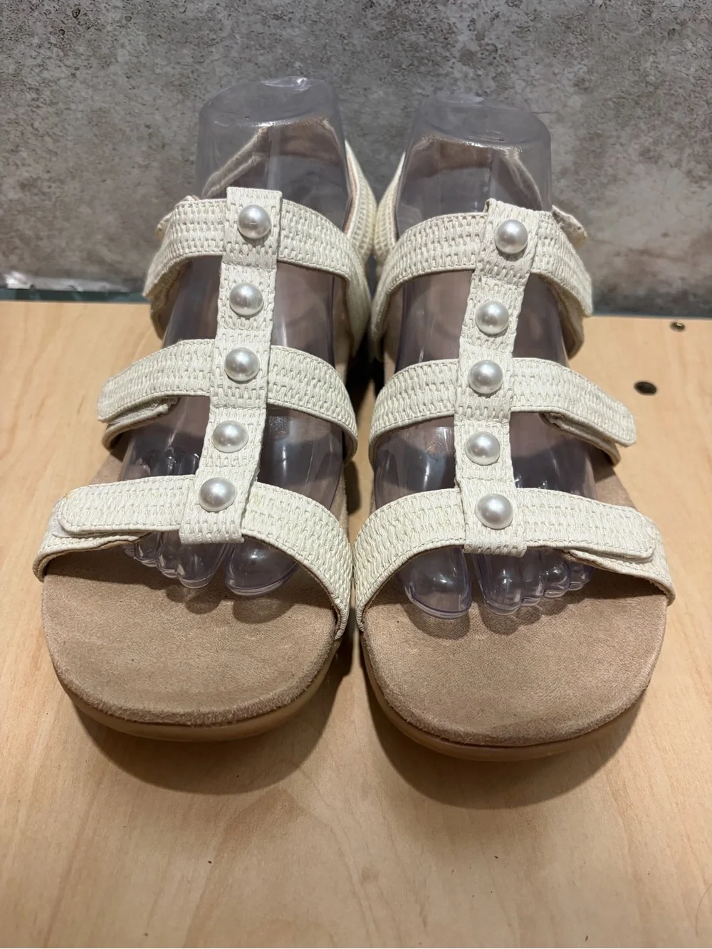Vionic Amber Pearl Adjustable Backstrap Sandal women’s size 9
